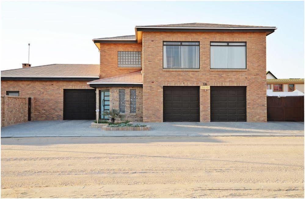 Chala-Kigi Apartments Swakopmund Ngoại thất bức ảnh